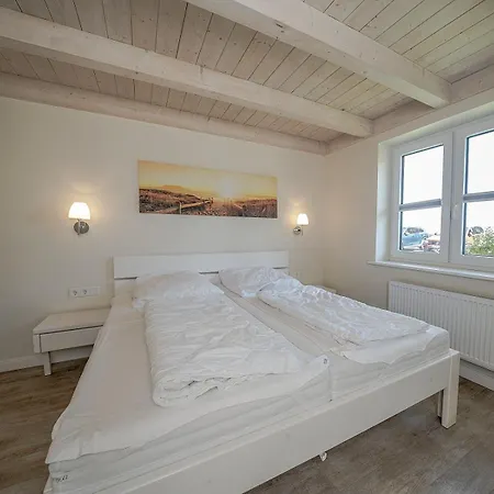 Prázdninový dům Chaplin Mit Kamin Und Eingezaeuntem Garten *